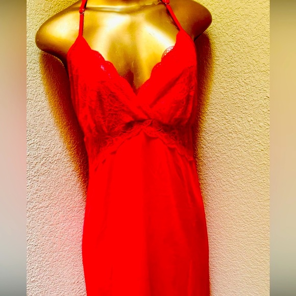 I.N.C. Lace long nightgown “L” Red Love MEW ! - Picture 3 of 13